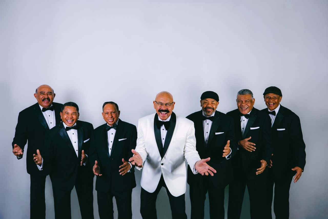 12. Óscar D’León y la Dimensión Latina